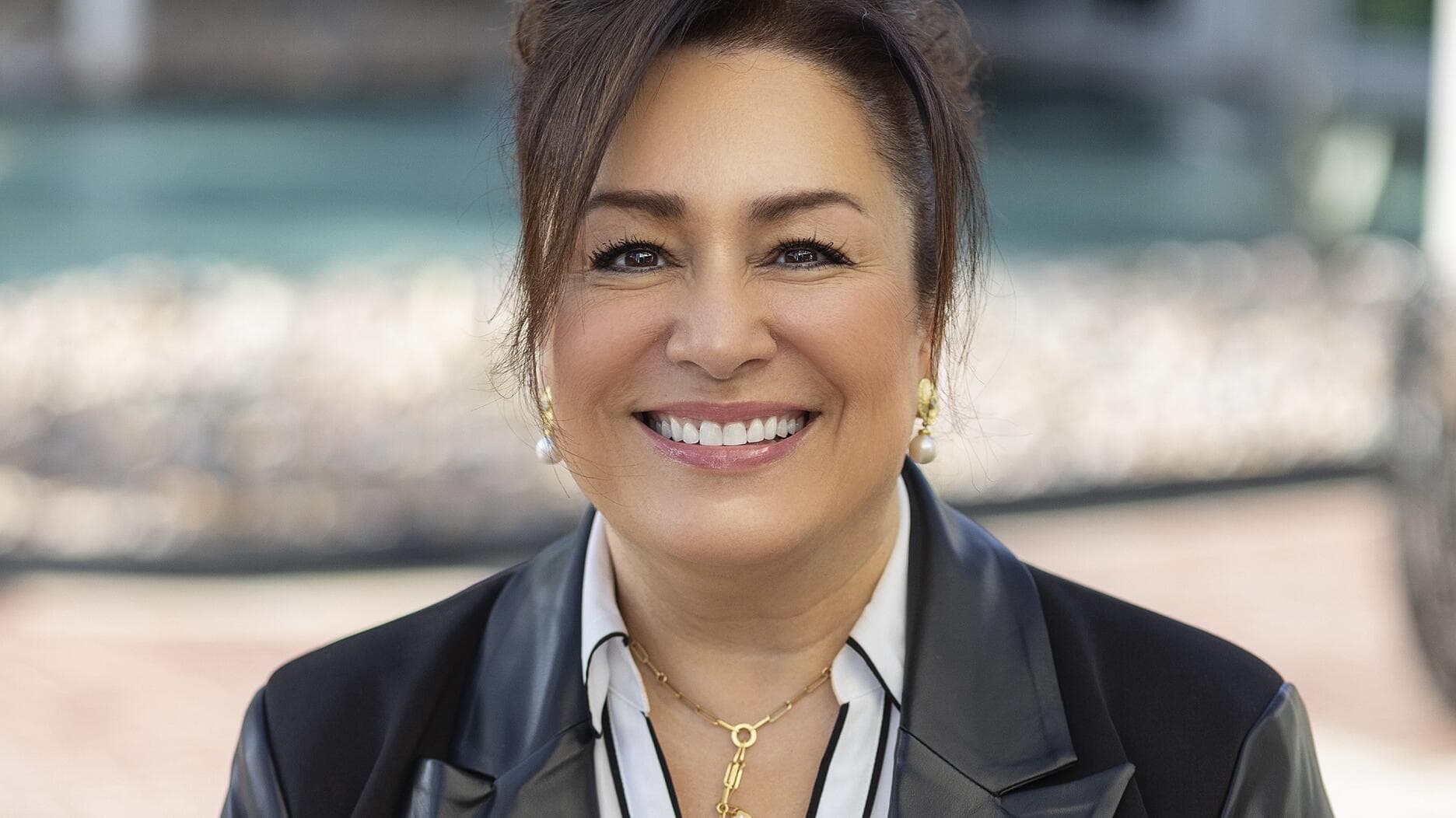 Gold Price Surge Lifts Jewelry Value, Even as Demand Falls