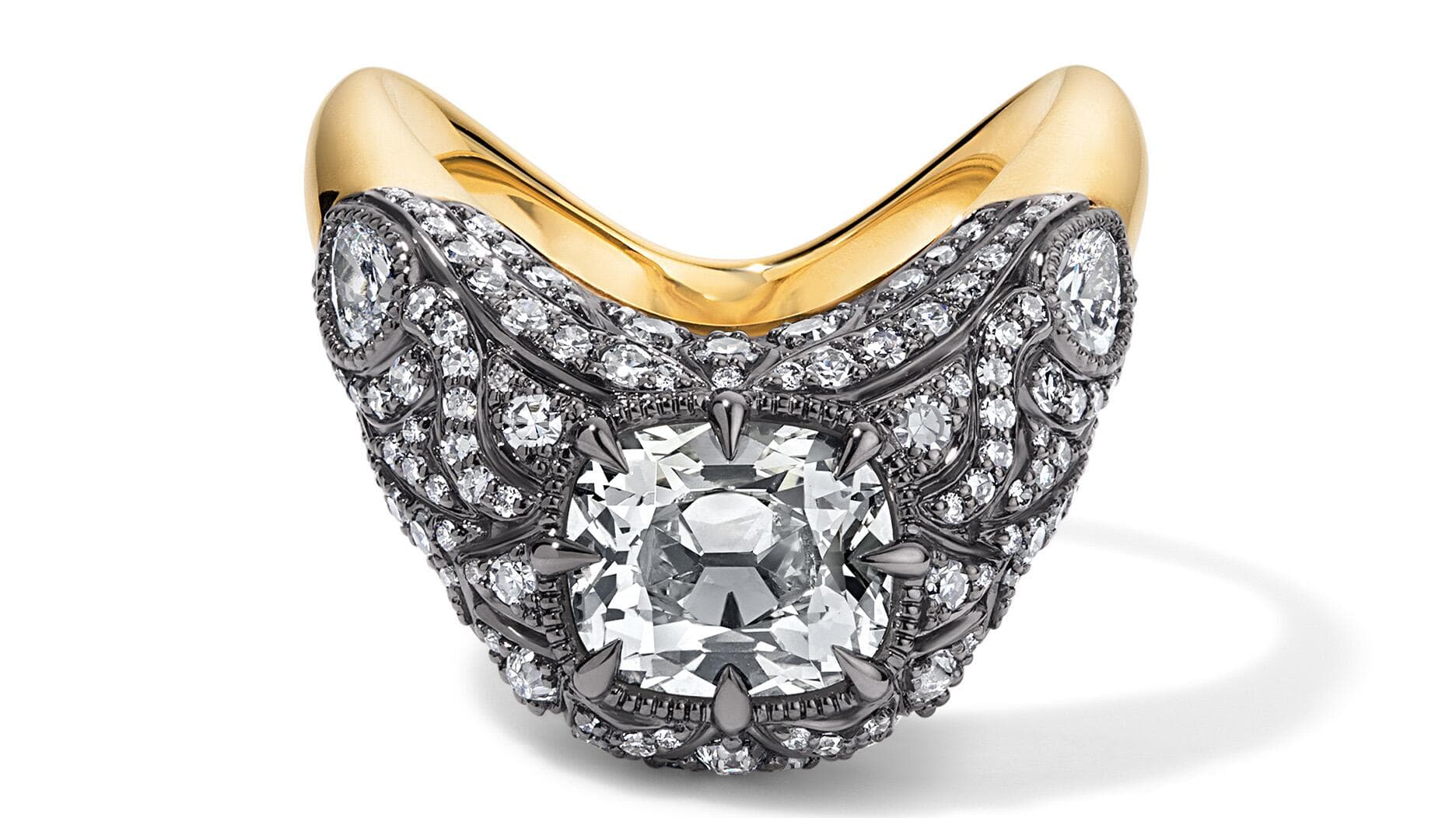 Gold and diamond statement jewels shine at Couture Design Awards