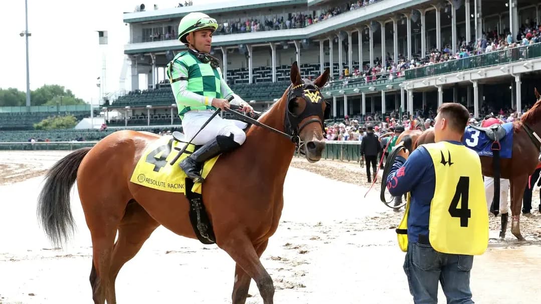 Waggley looks to repeat upset over colts in Sanford Stakes