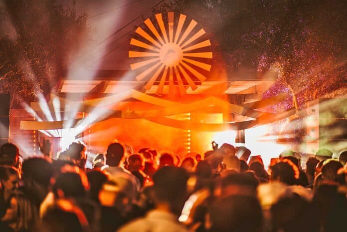 Sundance NYD Blends Minimal Techno Into Daytime Festival Flow