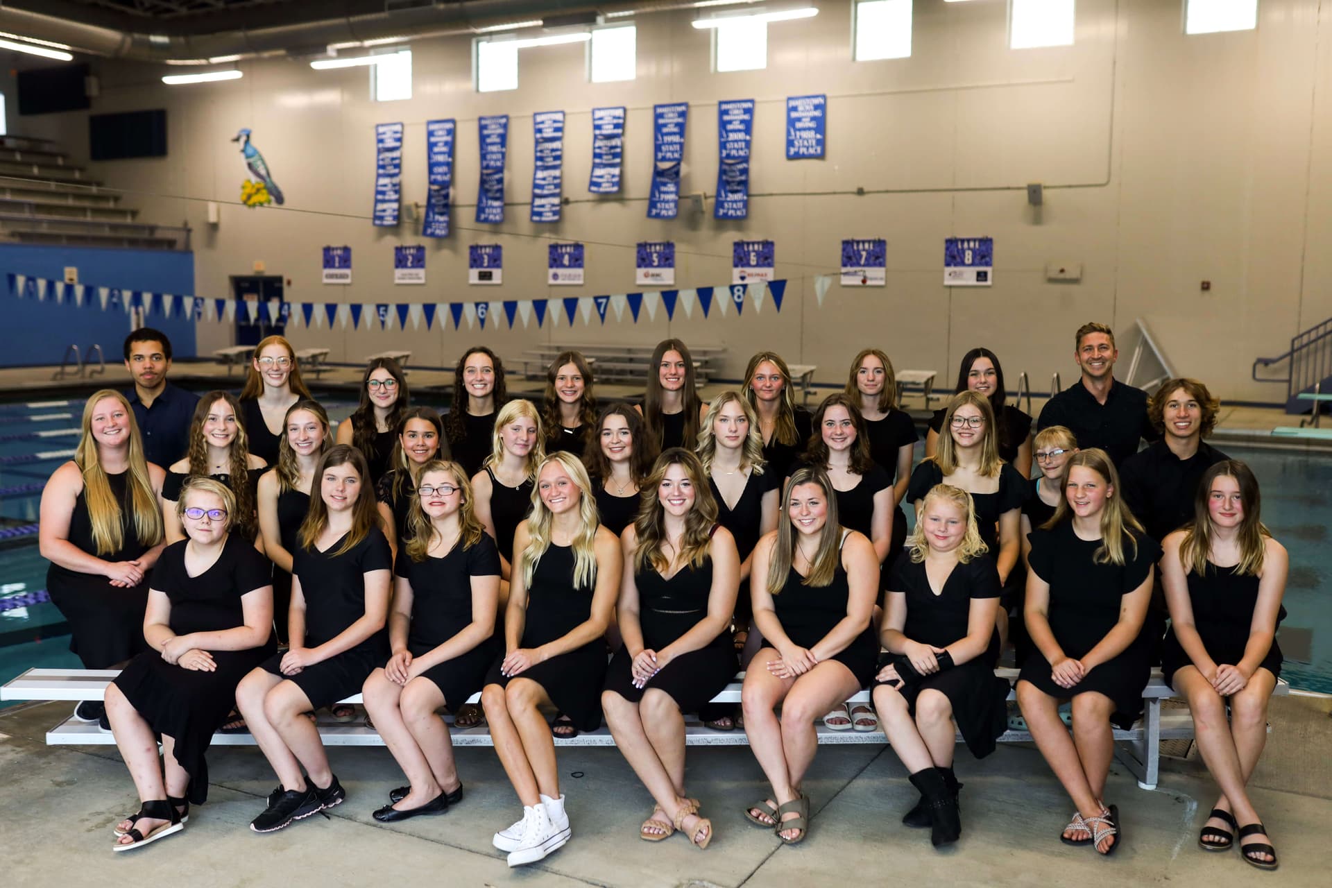 Jamestown Blue Jays Edge Minot 93-90 with Eight First-Place Finishes