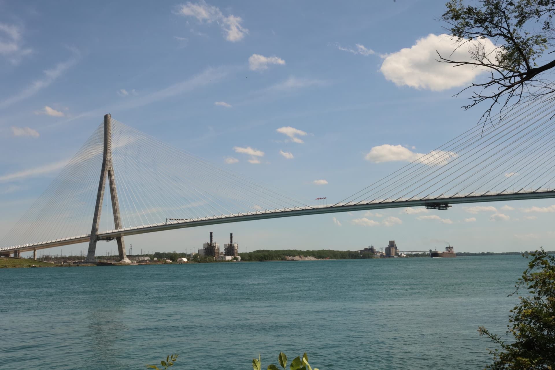 Trump delays opening of Canada-U.S. Gordie Howe bridge