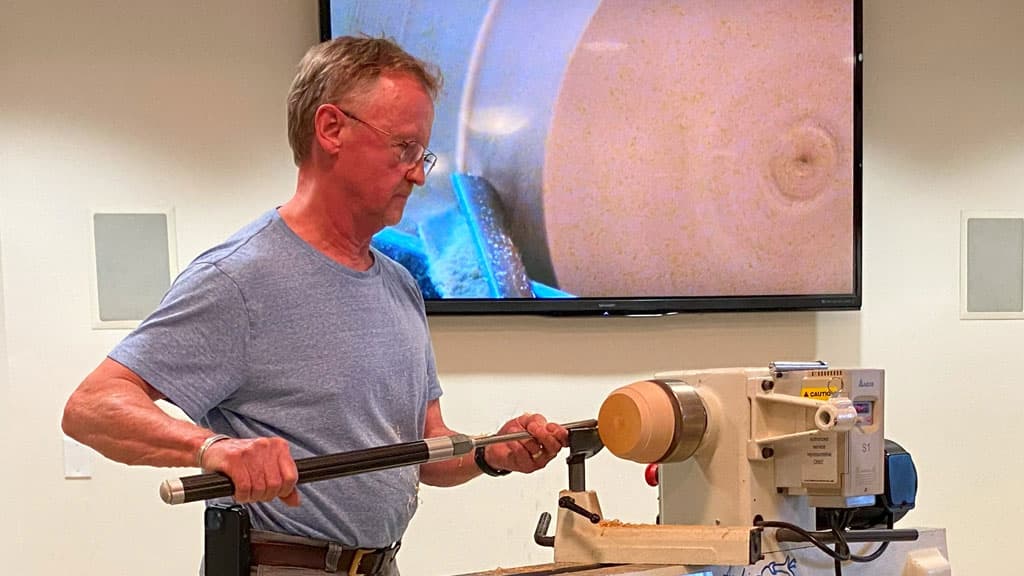 WorldWideWoodTurners Releases January 28, 2026 Newsletter With Demos, Projects, Tips