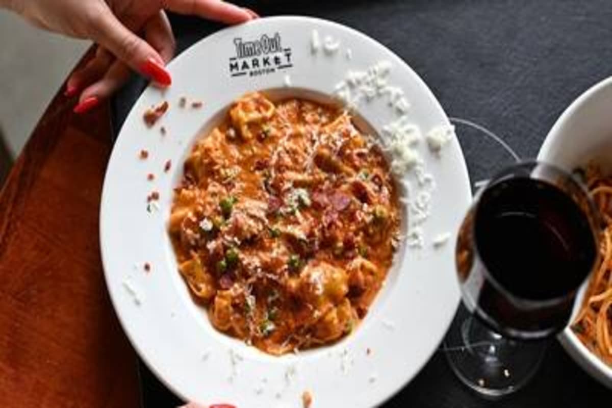 Boston chef Brian Poe expands POE-Lenta with Hub Hall location