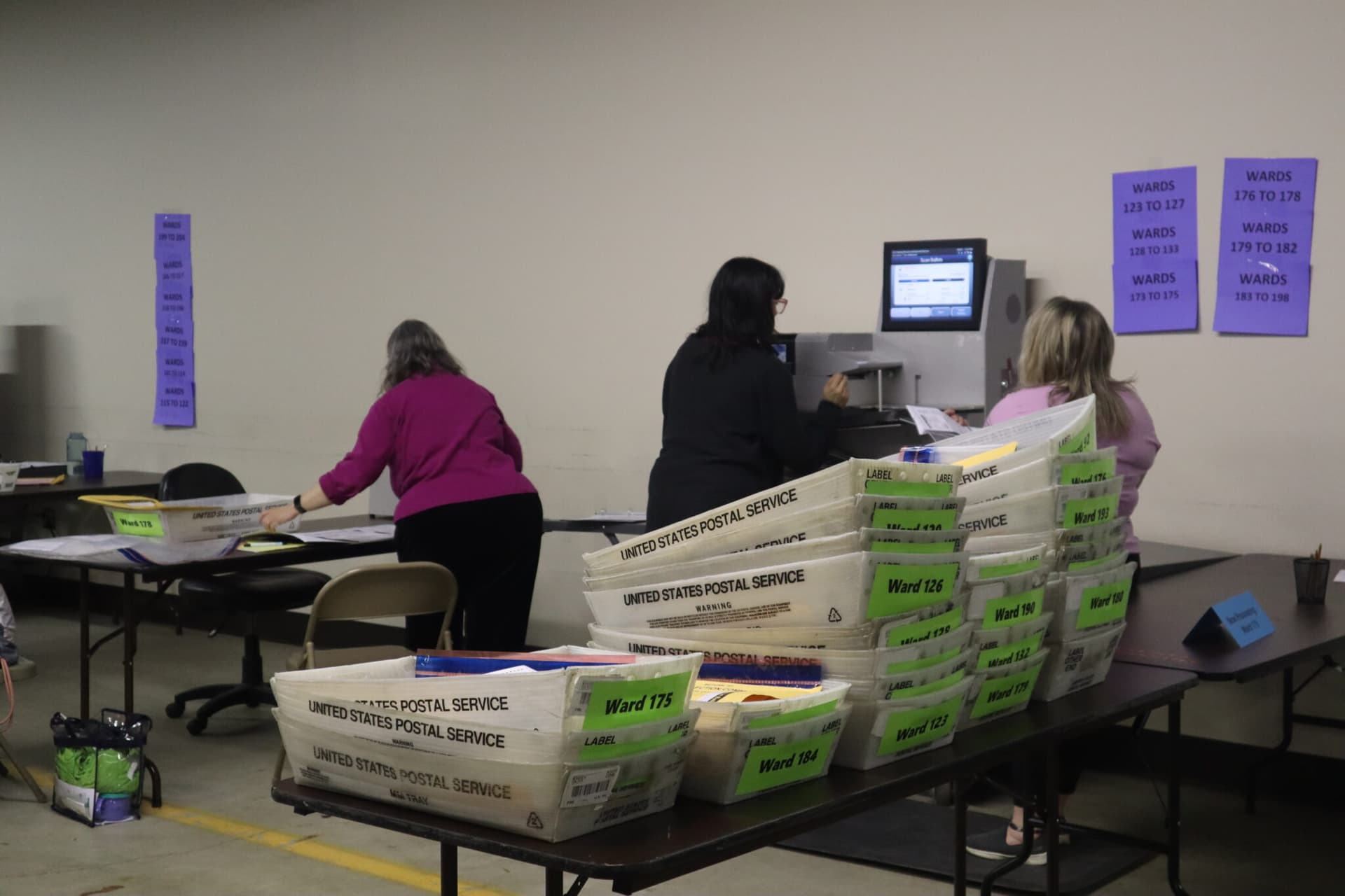 FBI tries to interview Milwaukee elections director at her home