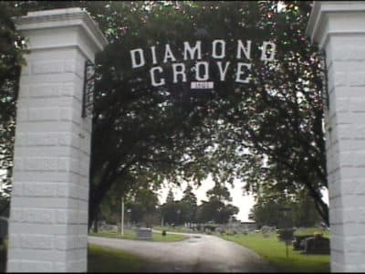 Jacksonville cemetery tour spotlights Underground Railroad history