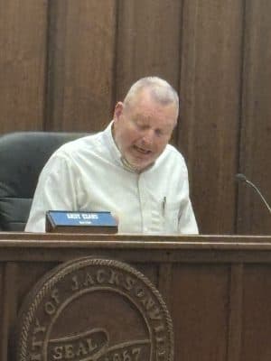 Jacksonville Council Approves E‑Bike Ordinance Allowing Citations for Sidewalk, Stop Sign Violations