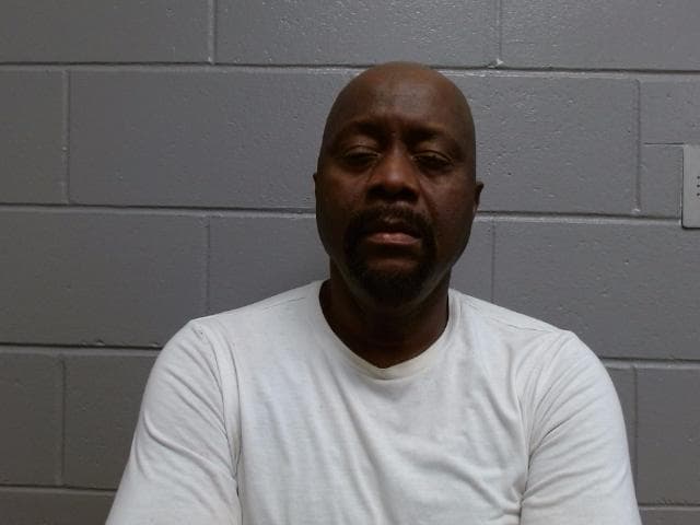 Crimestoppers seeks tips on Meredosia, Beardstown wanted suspects