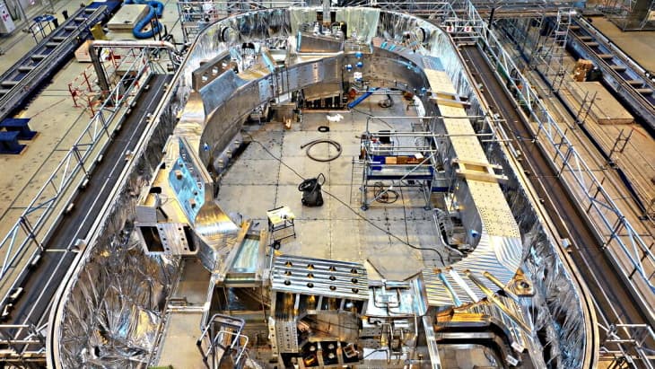 ITER cold test facility begins operation after first magnet coil reaches 4 K