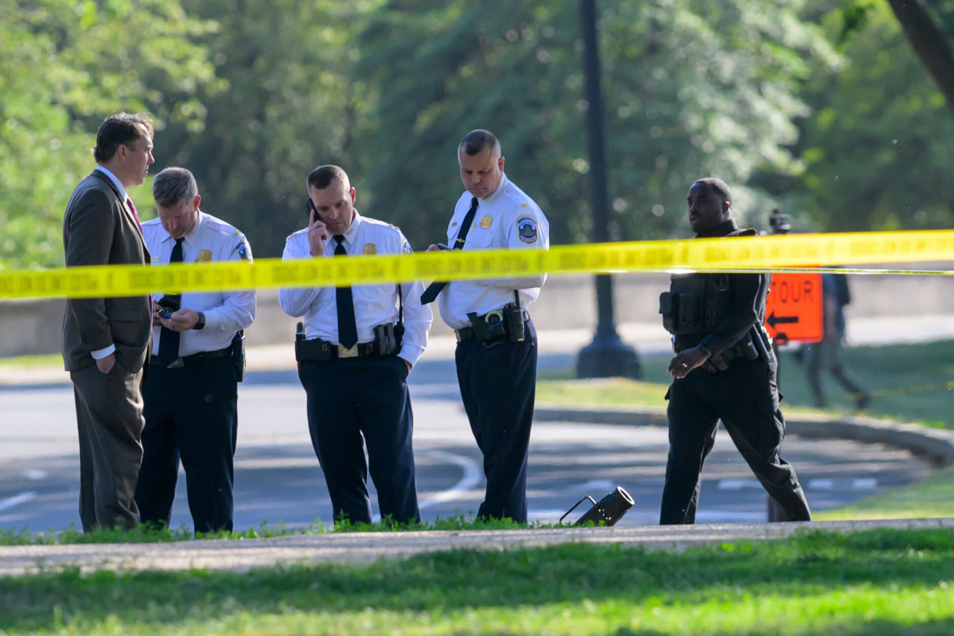 Texan accused of firing on Secret Service near Washington Monument