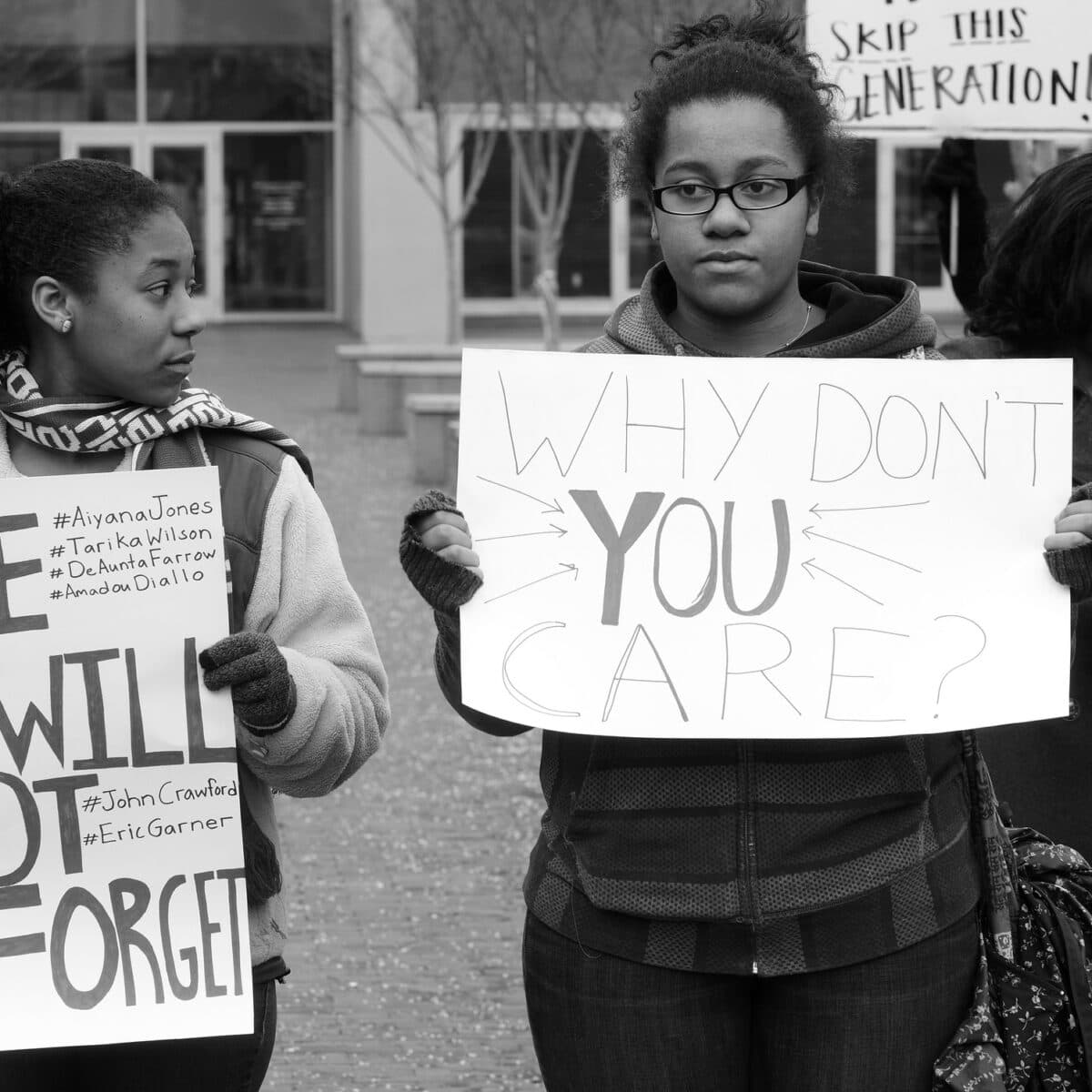 Civil rights lawsuit alleges racial profiling, unauthorized photos at Dunbar Dollar General