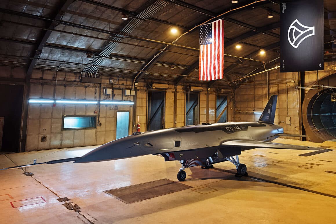 Anduril’s Drone Wingman Begins Flight Tests, Showcased at AUSA