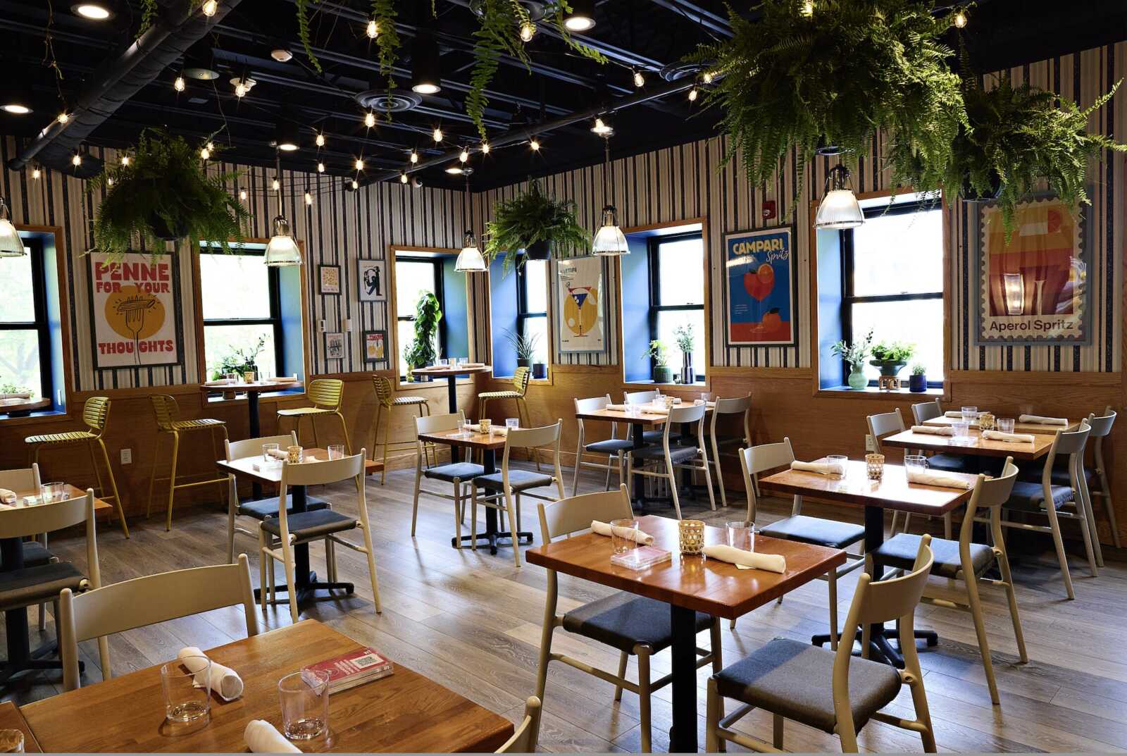 Hank’s Pasta Bar opens dine-in service in Old Town Alexandria