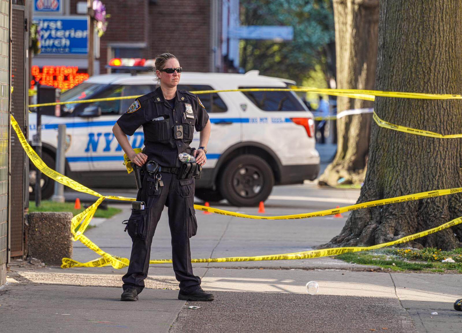 Dave & Buster's Security Guard Shoots Armed Teen Outside Michigan Restaurant