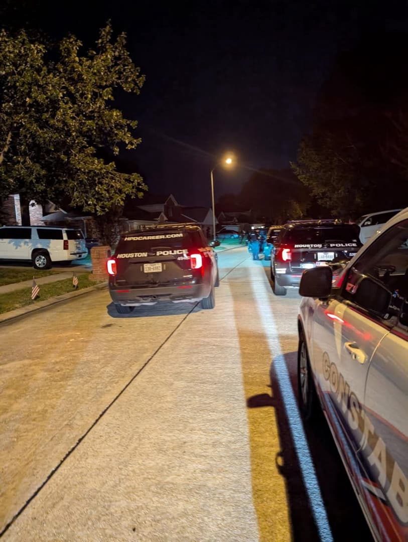 DWI Arrest After SUV Plows Through Four Atascocita Yards, Hits Home