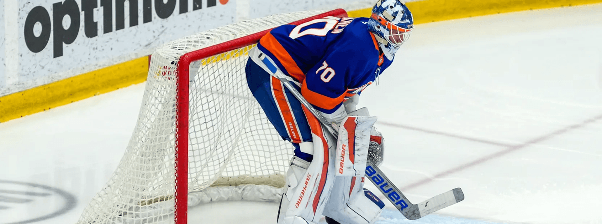 Tikkanen Stops 31 Shots as Islanders Top Bears 4-1