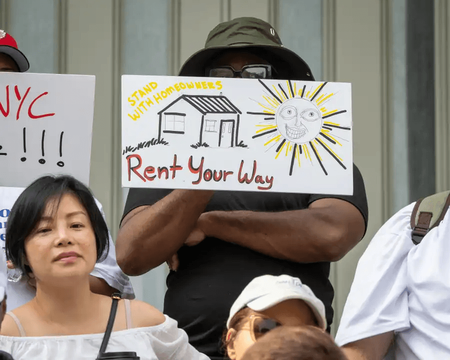 Airbnb courts Black pastors to rebuild New York short-term rental business