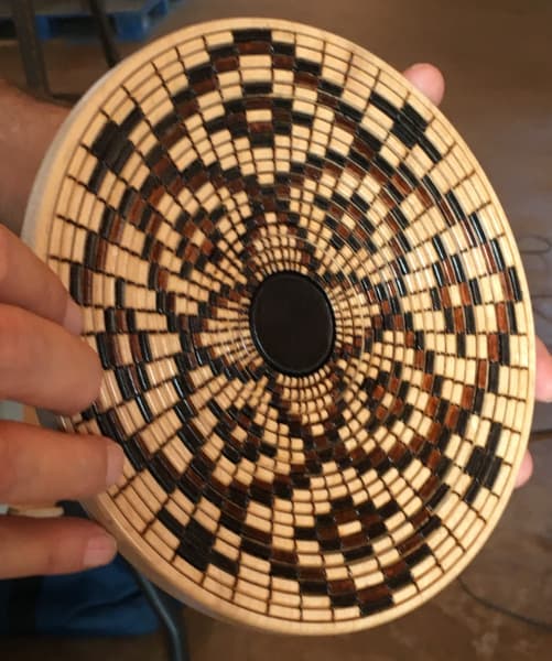 AAW Forum Spotlights Tim Connell's Black Locust Basket Illusion as Turning of the Week