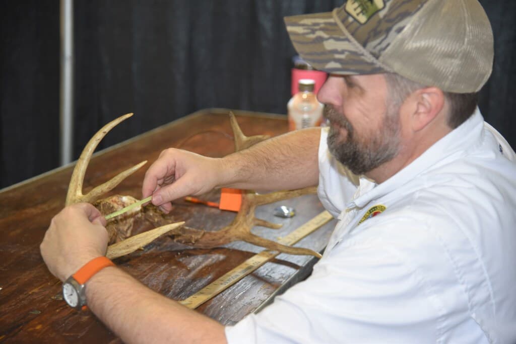 South Carolina antler measuring sessions help hunters chase record bucks