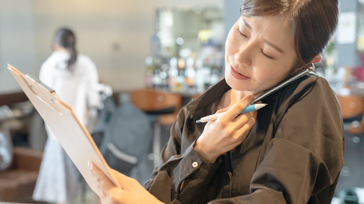 CDC urges restaurants to strengthen sick-worker policies, clarify when employees stay home