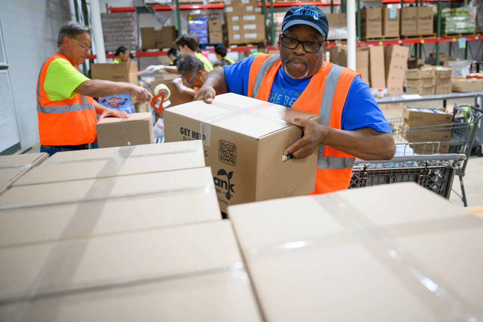 Food banks deploy mobile distributions for locked-out refinery workers