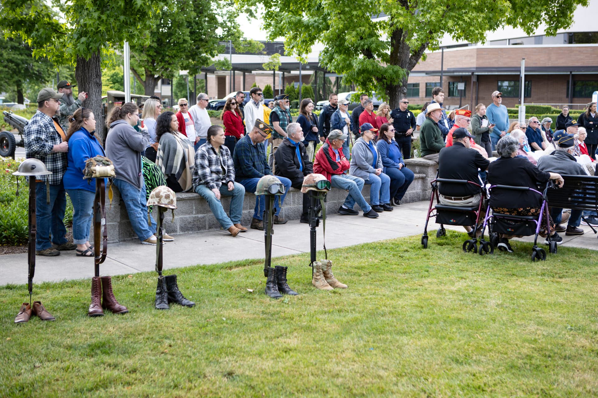 Springfield car gathering honors Rosie the Riveter women of WWII