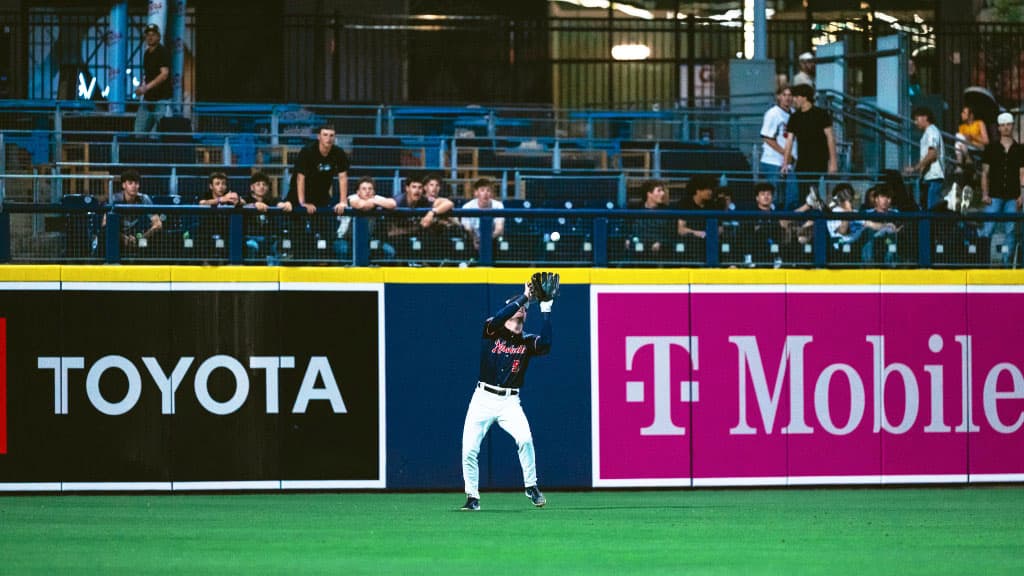 Nashville pounds Durham 16-5, stays tied for first in first-half race