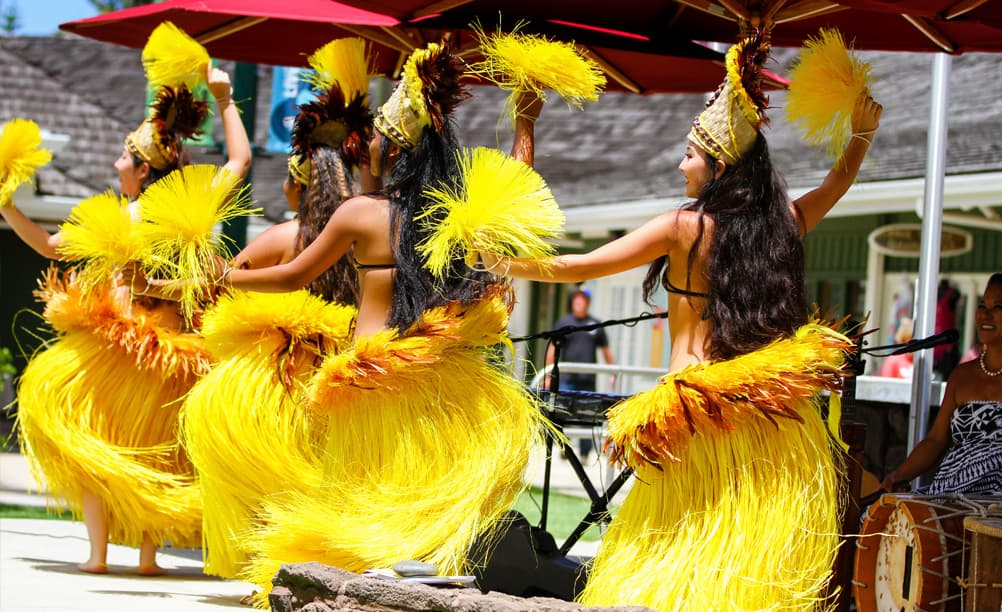 Halau Hula ʻO Leilani Brings Free Weekly Hula to Coconut Marketplace Amphitheater