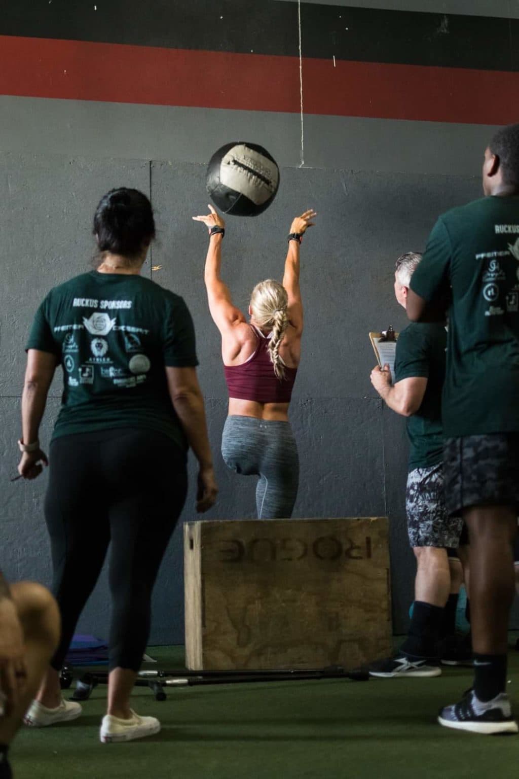 Adaptive athlete rebuilds CrossFit career after losing a leg