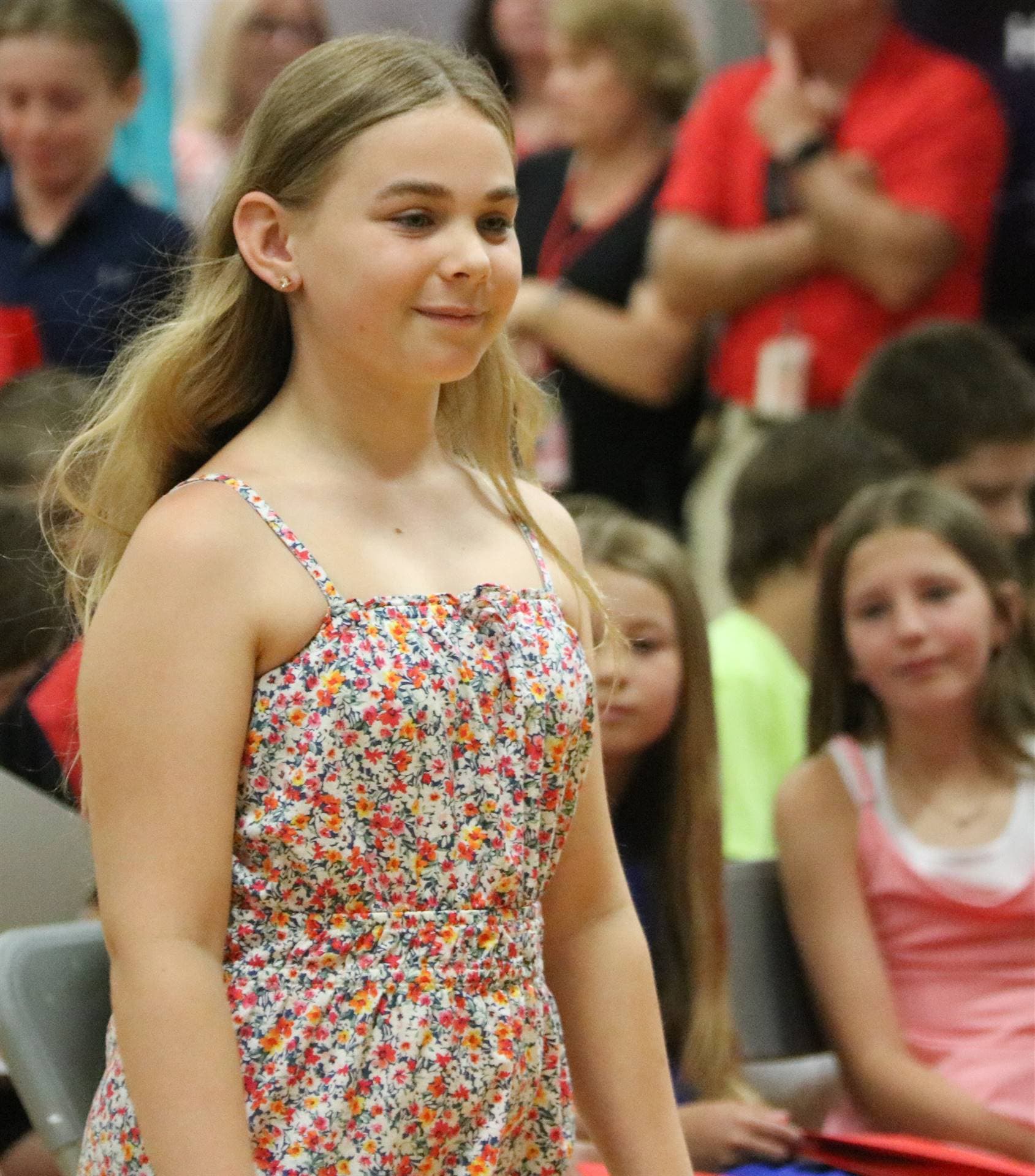 Wallace Elementary lets fifth graders donate shirts for free dress week