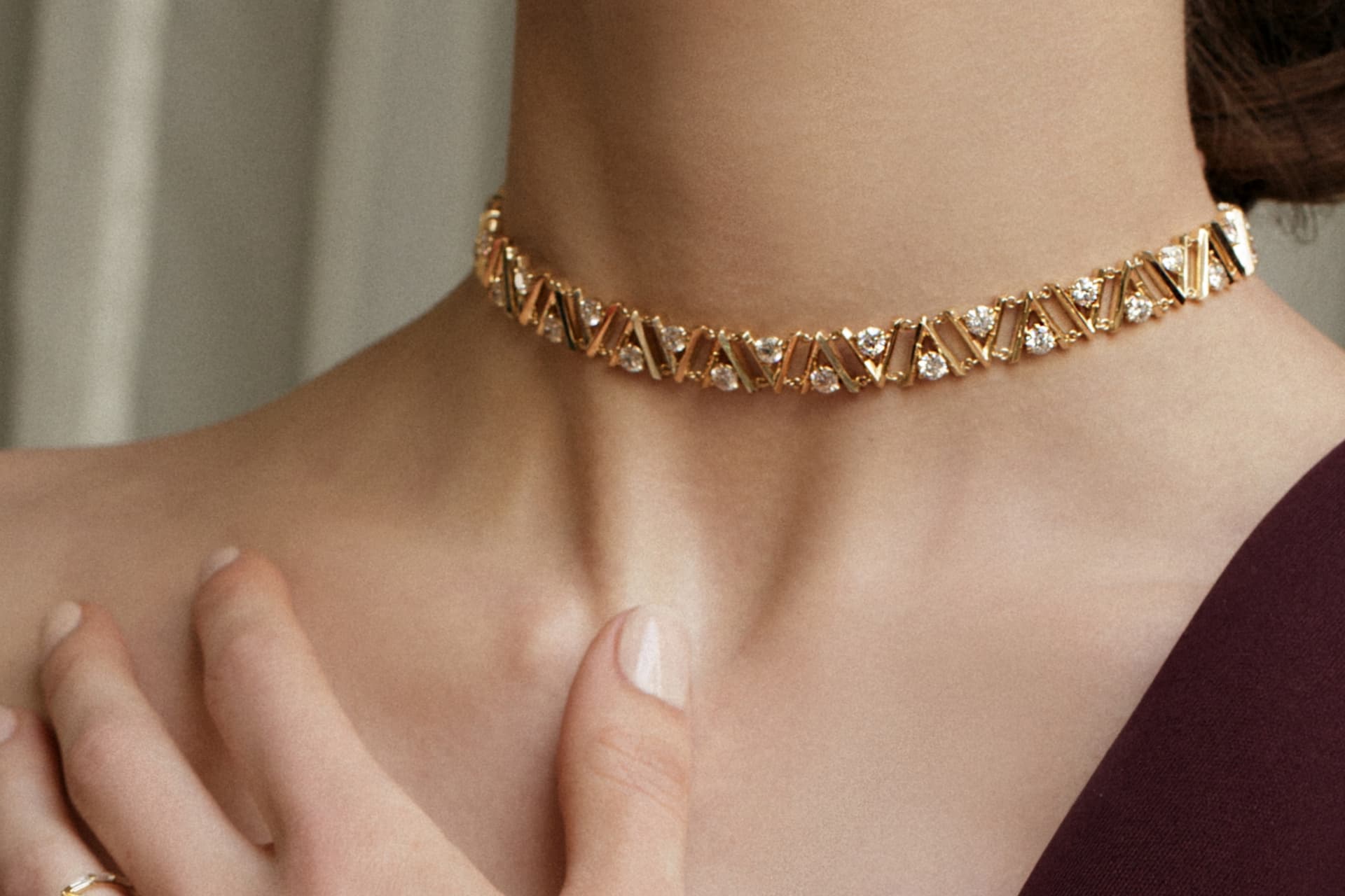 Top Stackable Choker Necklaces to Build the Perfect Layered Look