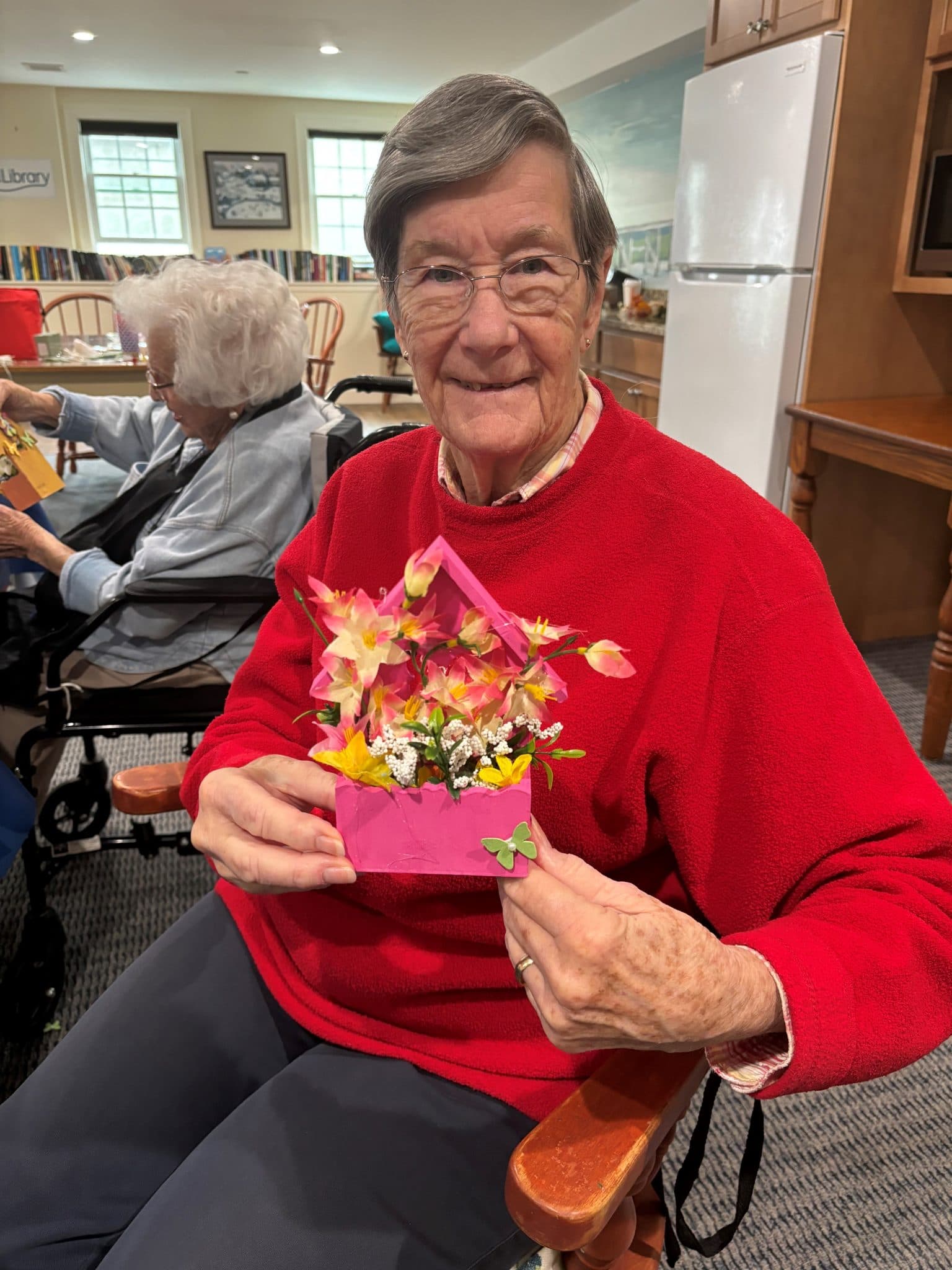 OGISD FCCLA Students Deliver 90 Bouquets at Alice Assisted Living Premiere