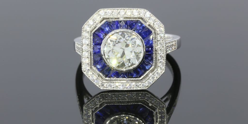 How to Evaluate Vintage Jewelry Investments: Authentication, Market, and Acquisition Checks