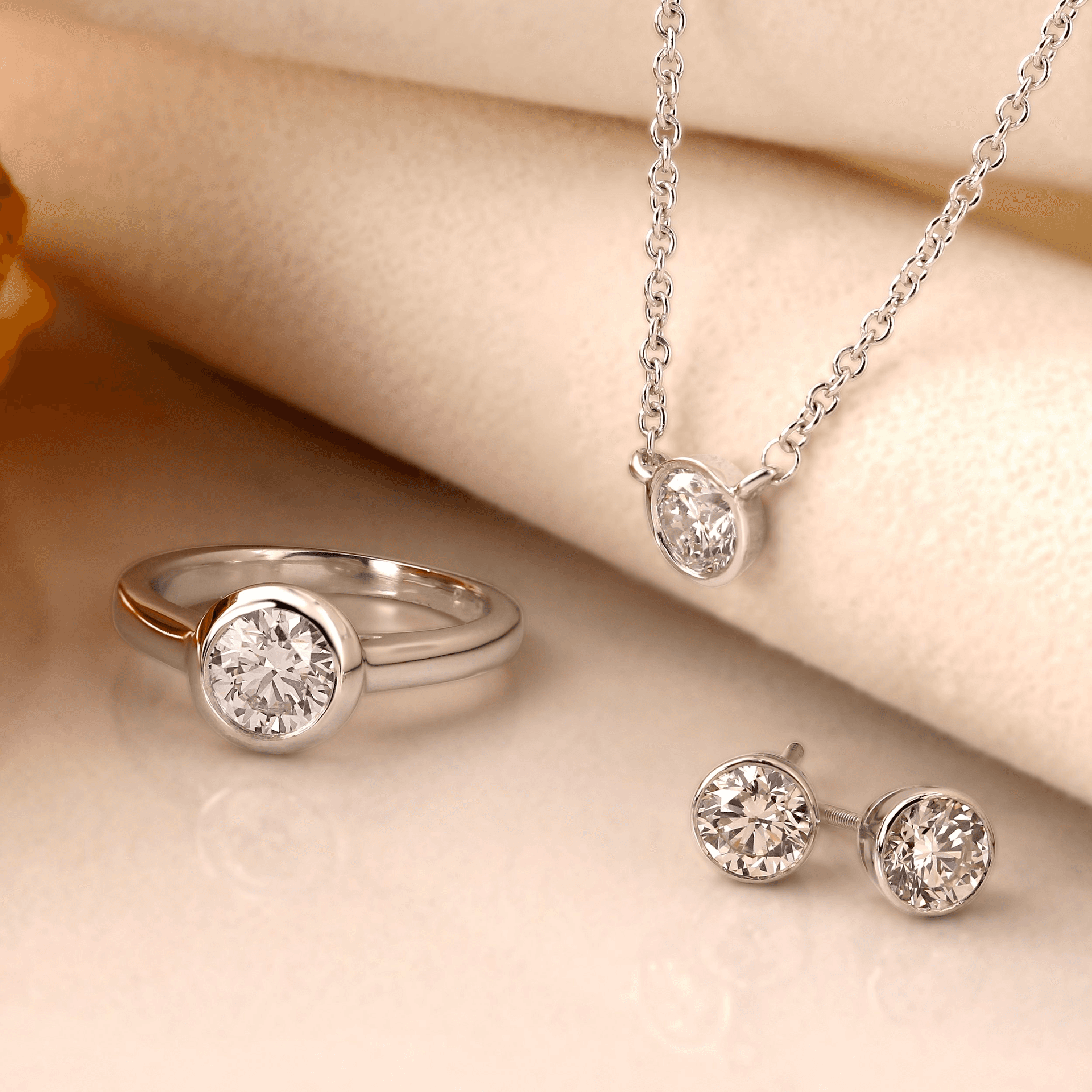 Natural Diamonds Endure as Premier Anniversary Gifts for Milestone Years