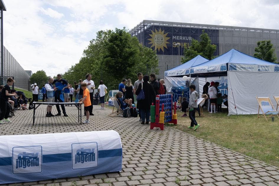 Spikeball adds active fun to DSV-Jugend youth program in Düsseldorf