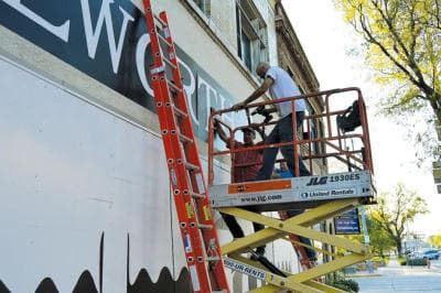 Year-Round Guide to Sterling’s Historic Downtown: Woolworth, Murals, Routes, Events