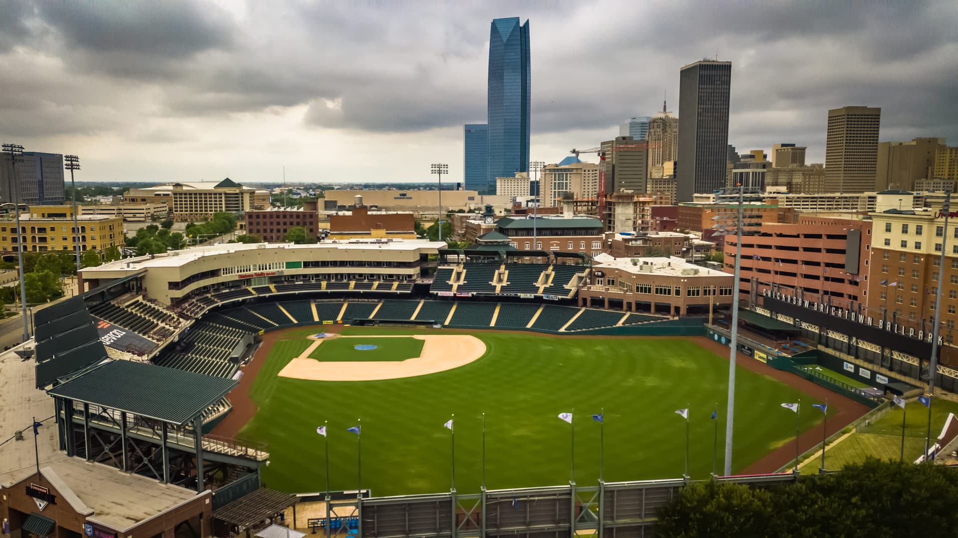 Oklahoma City erupts for six-run sixth, extends winning streak to five