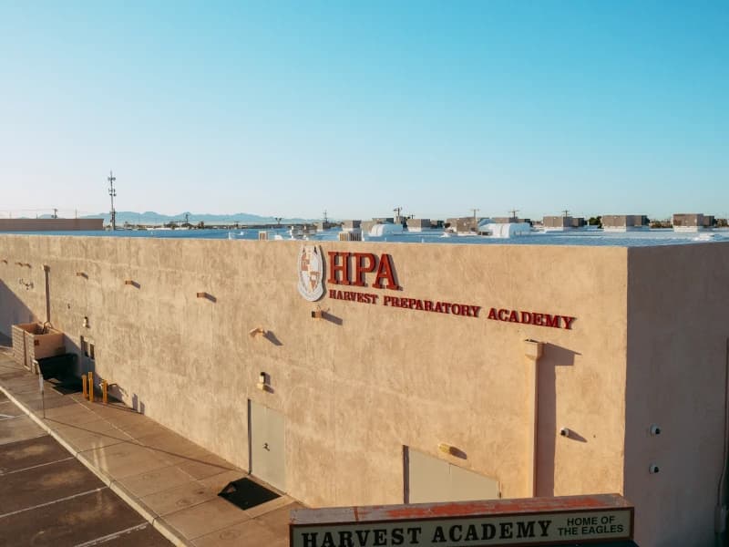 Students Create Tunnel of Lights, Raise Donations for Homeless