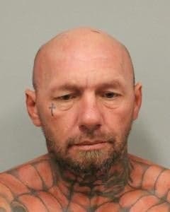 Kailua-Kona man charged in domestic abuse and $50,000 sporting goods burglary