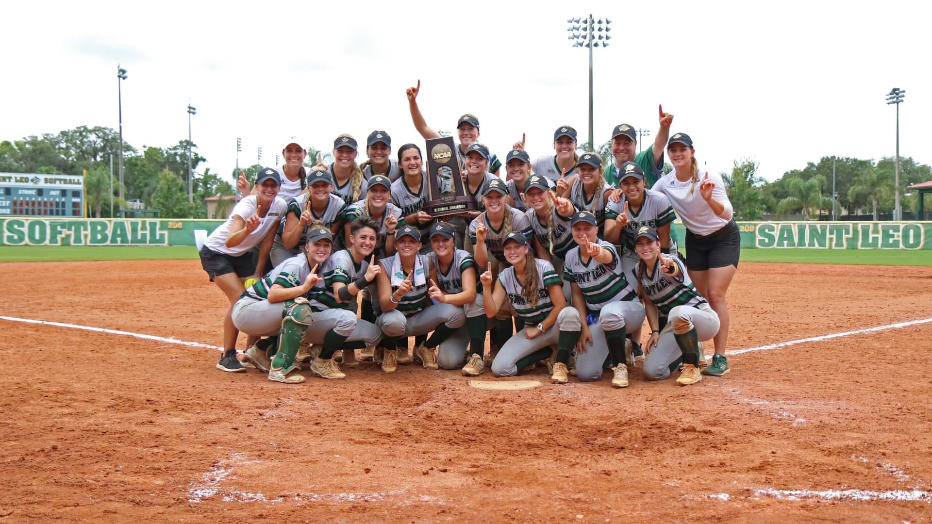 Saint Leo softball wins regional title with walk-off walk in eighth