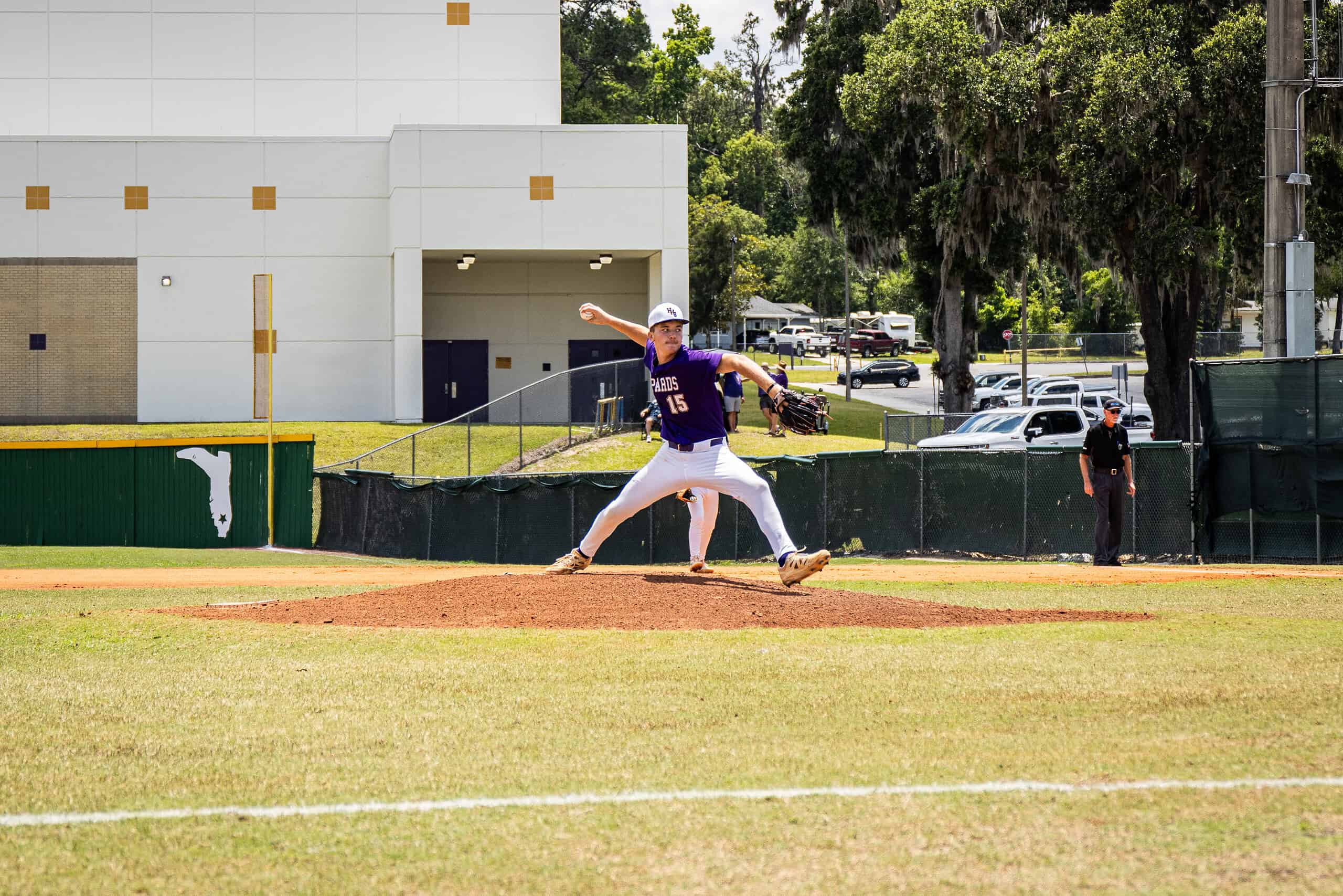 Hernando High baseball advances with 10-1 win, honors longtime supporter