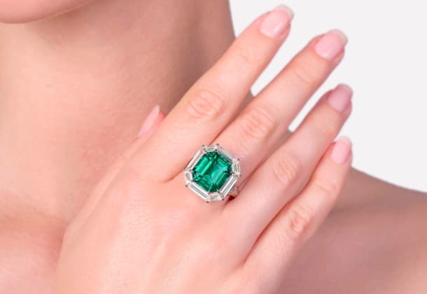 Phillips Hong Kong Jewels Auction Nets $5.4M, Signals Strong Asian Collector Demand