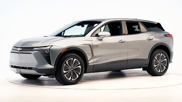 IIHS crash test shows 2026 Chevy Blazer far safer than 1996 model