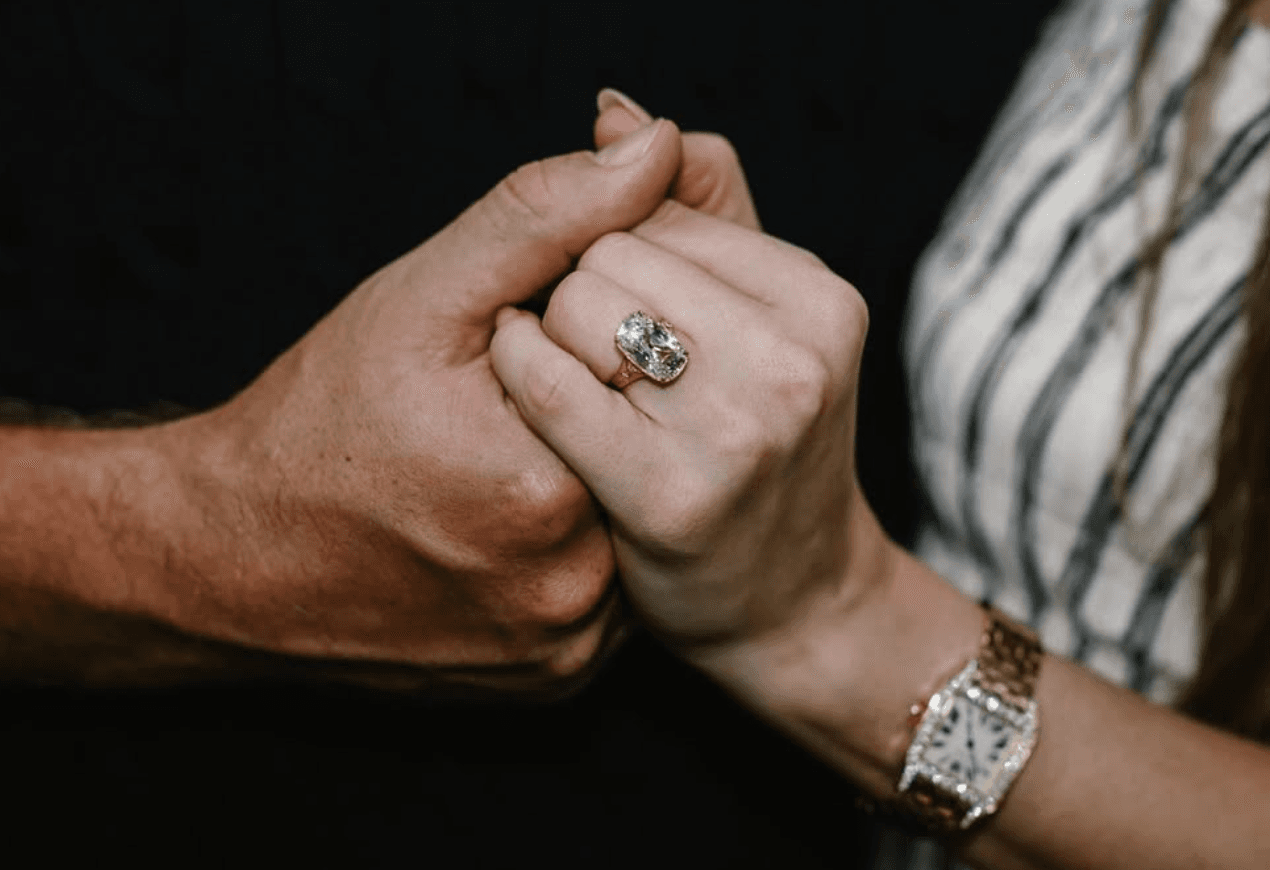 Taylor Swift fuels rise of chunky antique-inspired engagement rings