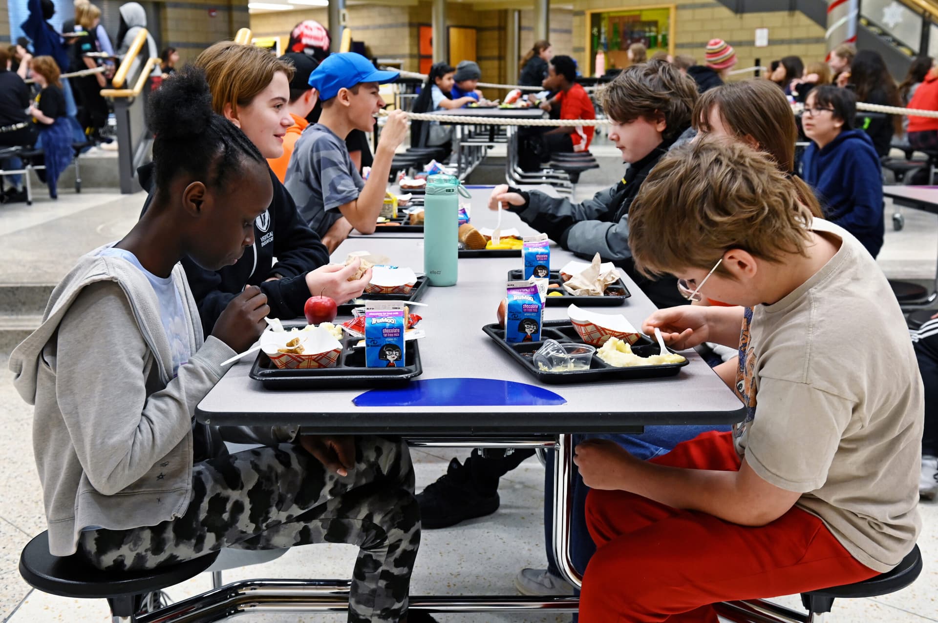 Narrow Committee Vote Advances Universal K-12 Meal Bill, Jamestown Schools Affected