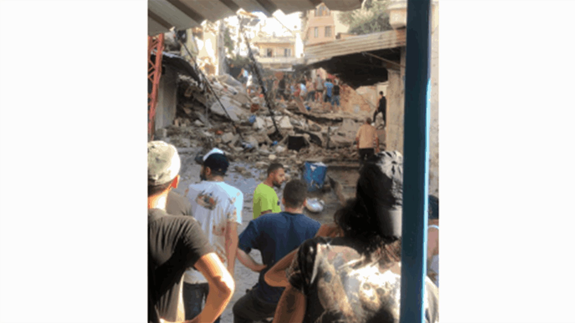 Fifteen dead after residential collapse shakes Tripoli's Bab Tabbaneh neighborhood