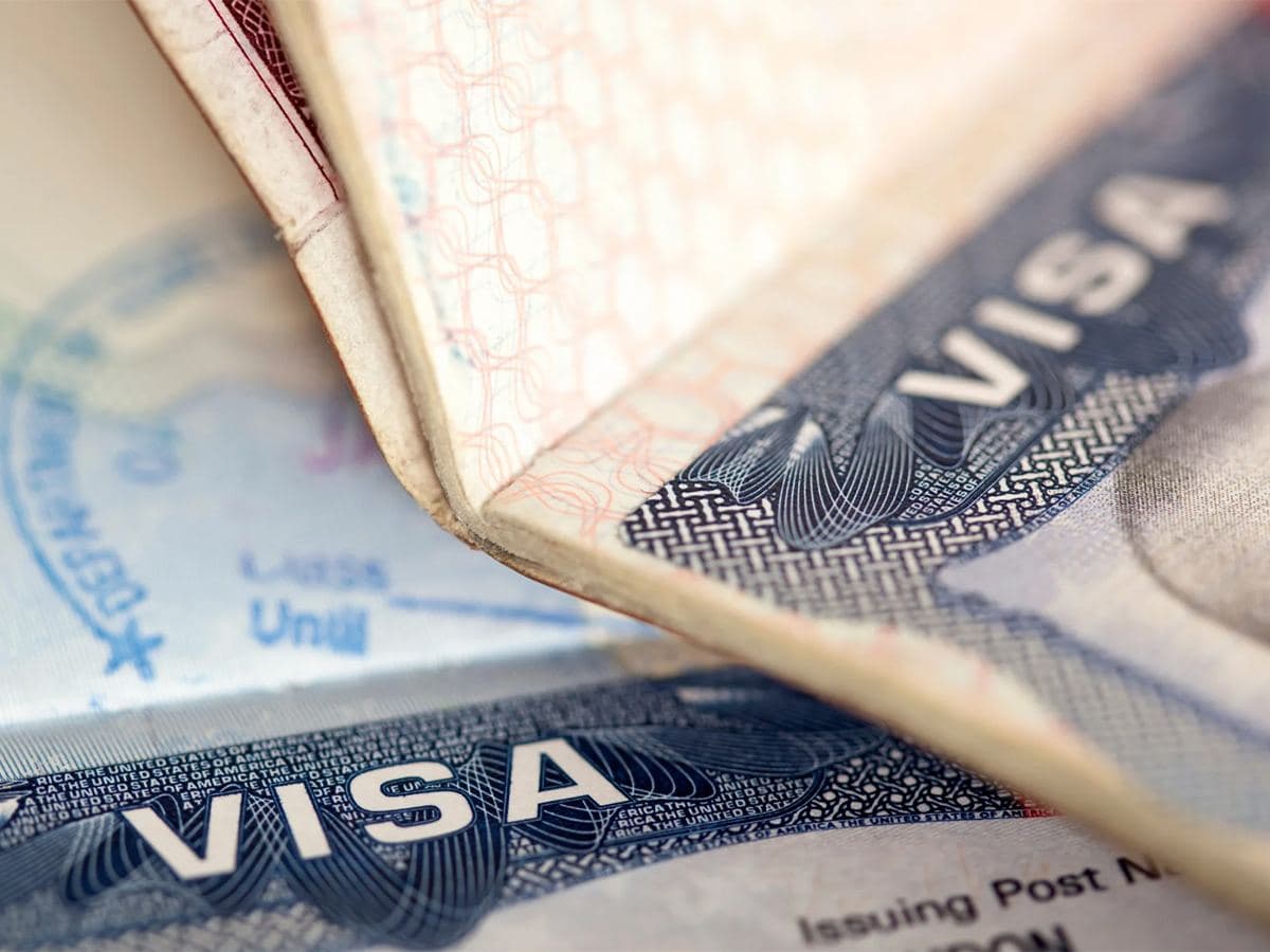 Tech Giants Race to AGI, H‑1B Chaos, TikTok Tightens Content Controls