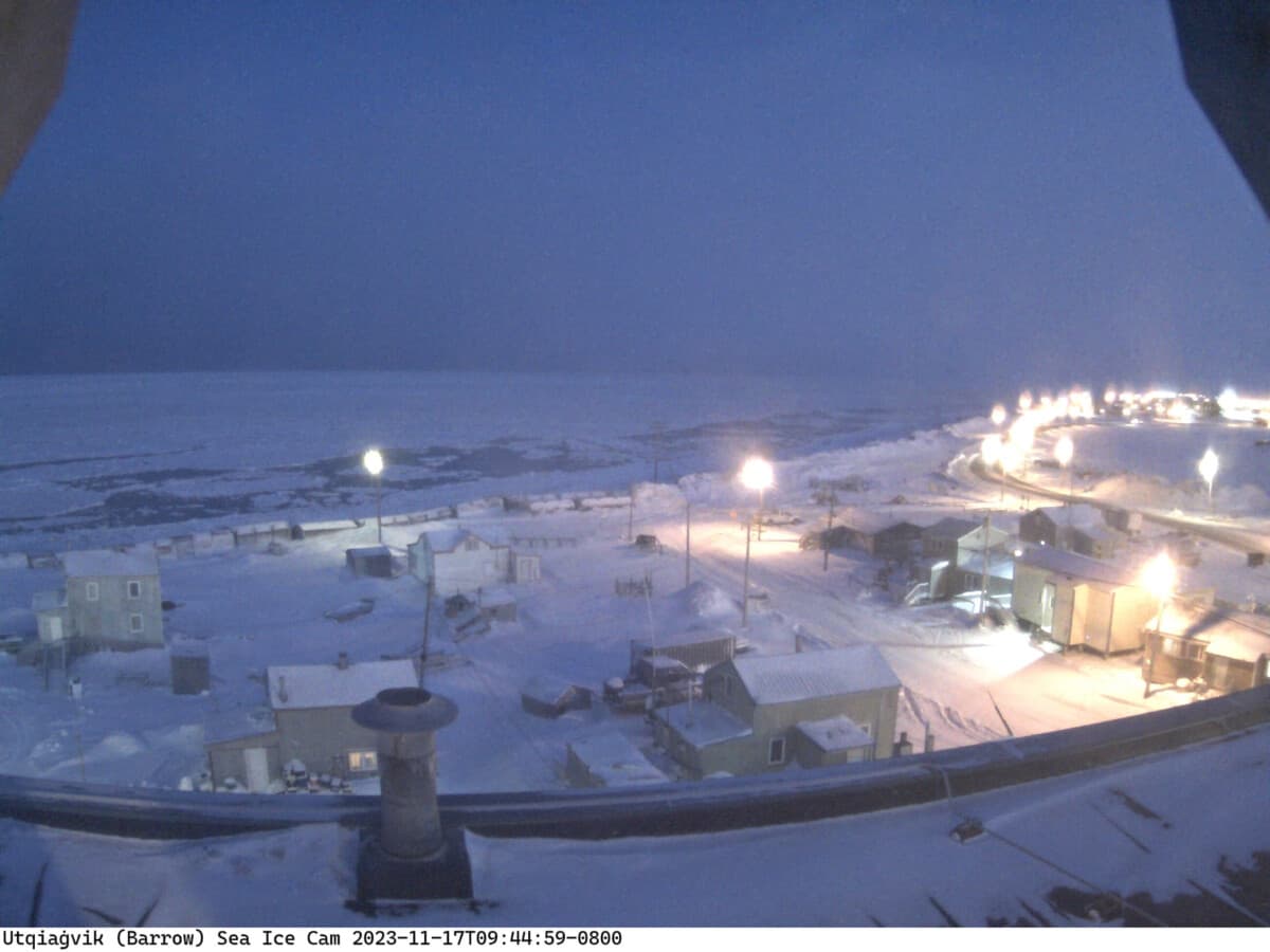 Polar Night Safety Guide for North Slope Residents and Travelers