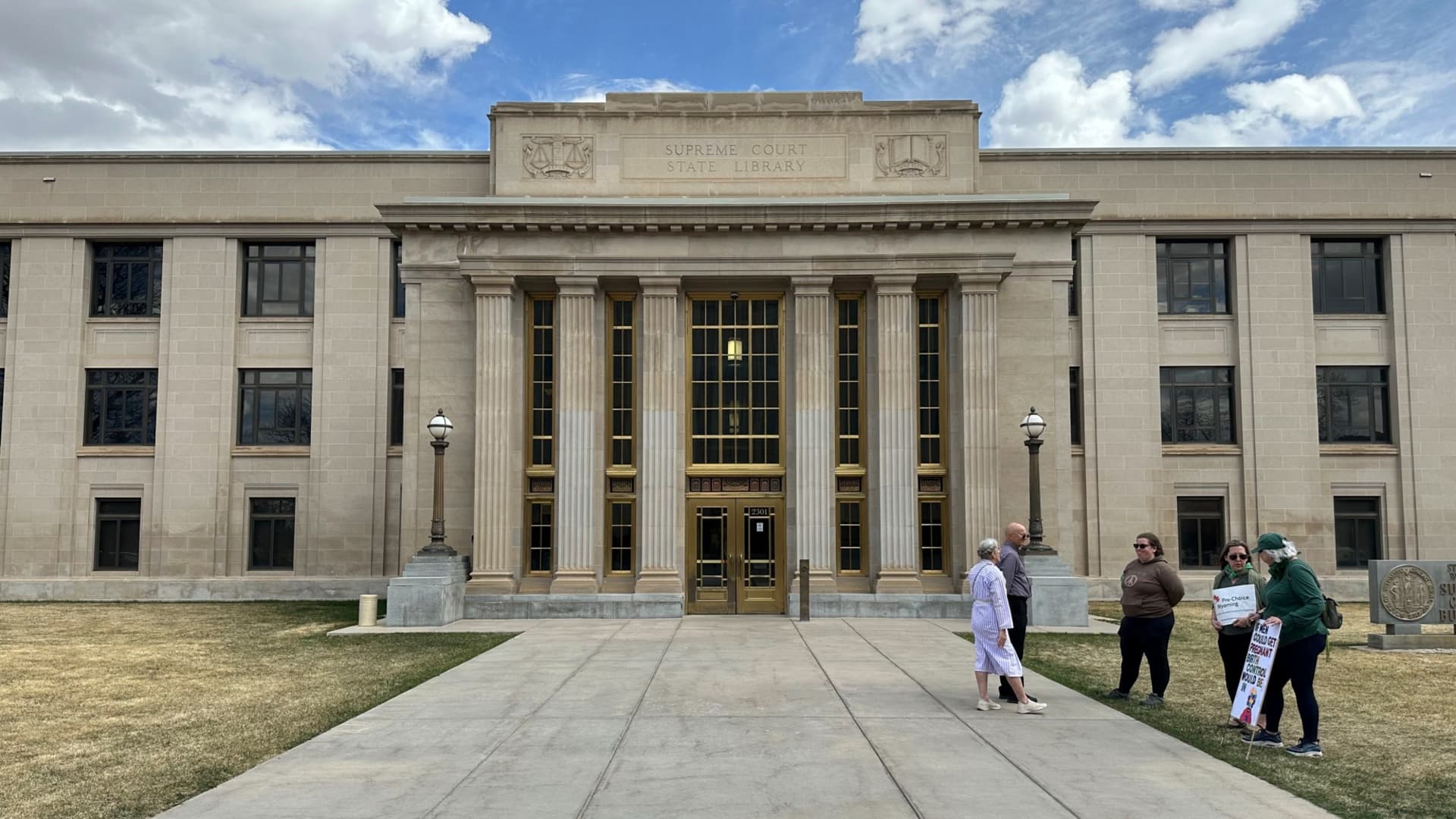 Albany County birth certificate case lands on Wyoming Supreme Court docket