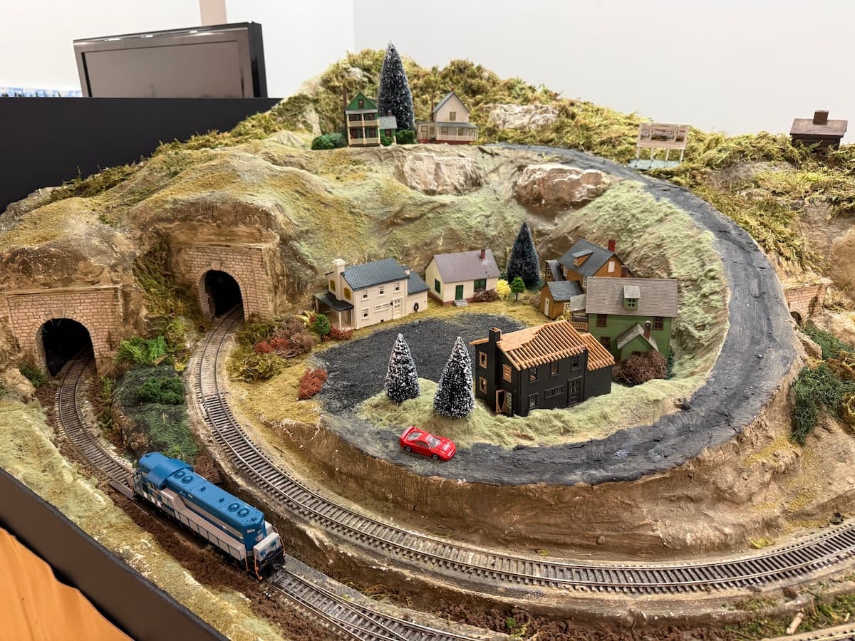 Museum Holiday Show Draws Families, N Scale Programs Expand